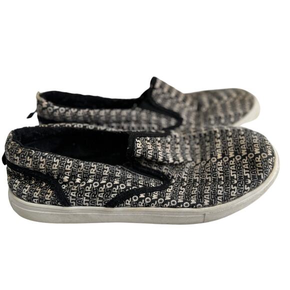 Disney Star Wars Print Slip-On Sneakers Gap-Kids 4 - Picture 1 of 9